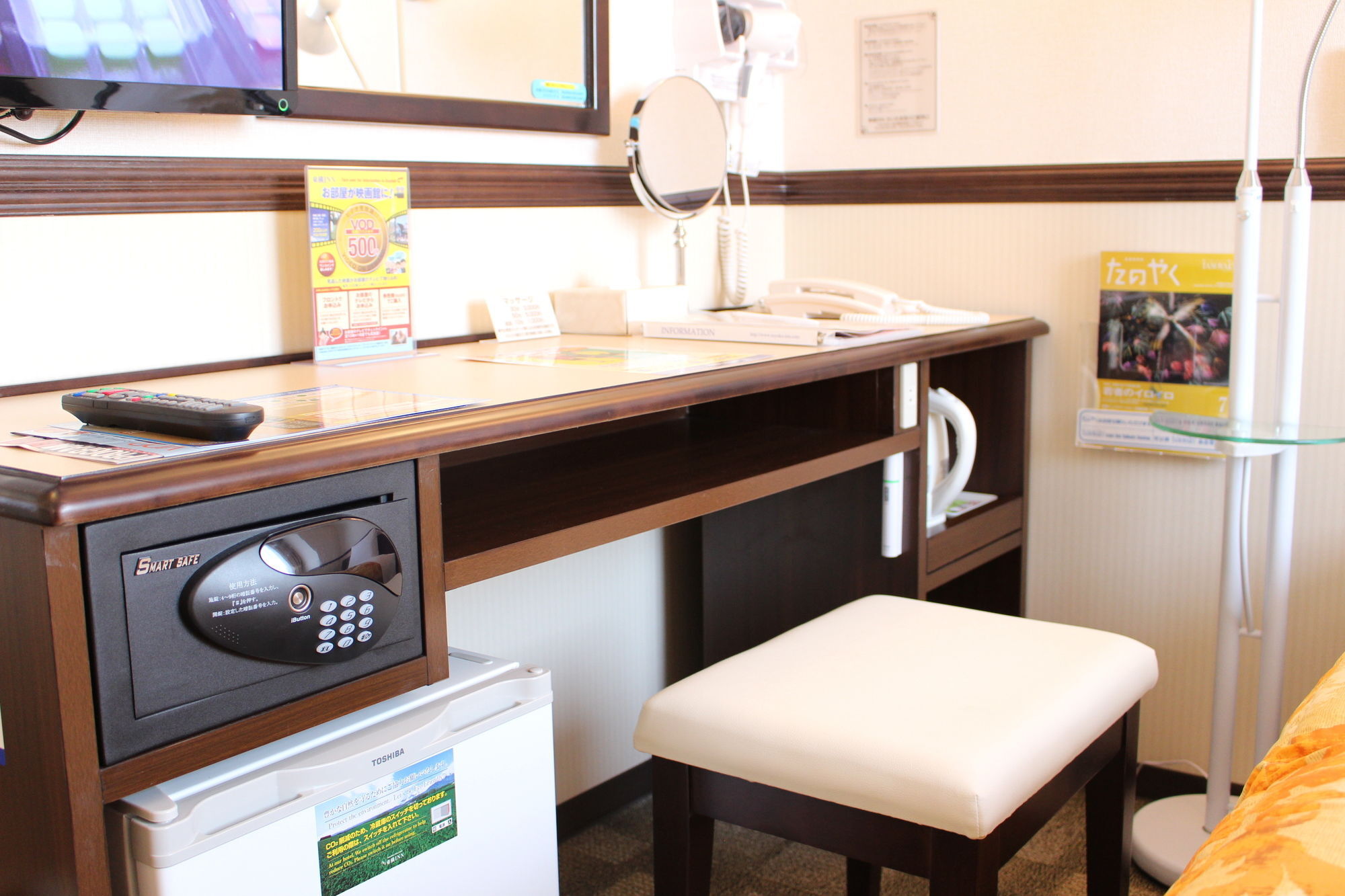 Toyoko Inn Tokyo Nihombashi Hamacho Meijiza Mae Esterno foto